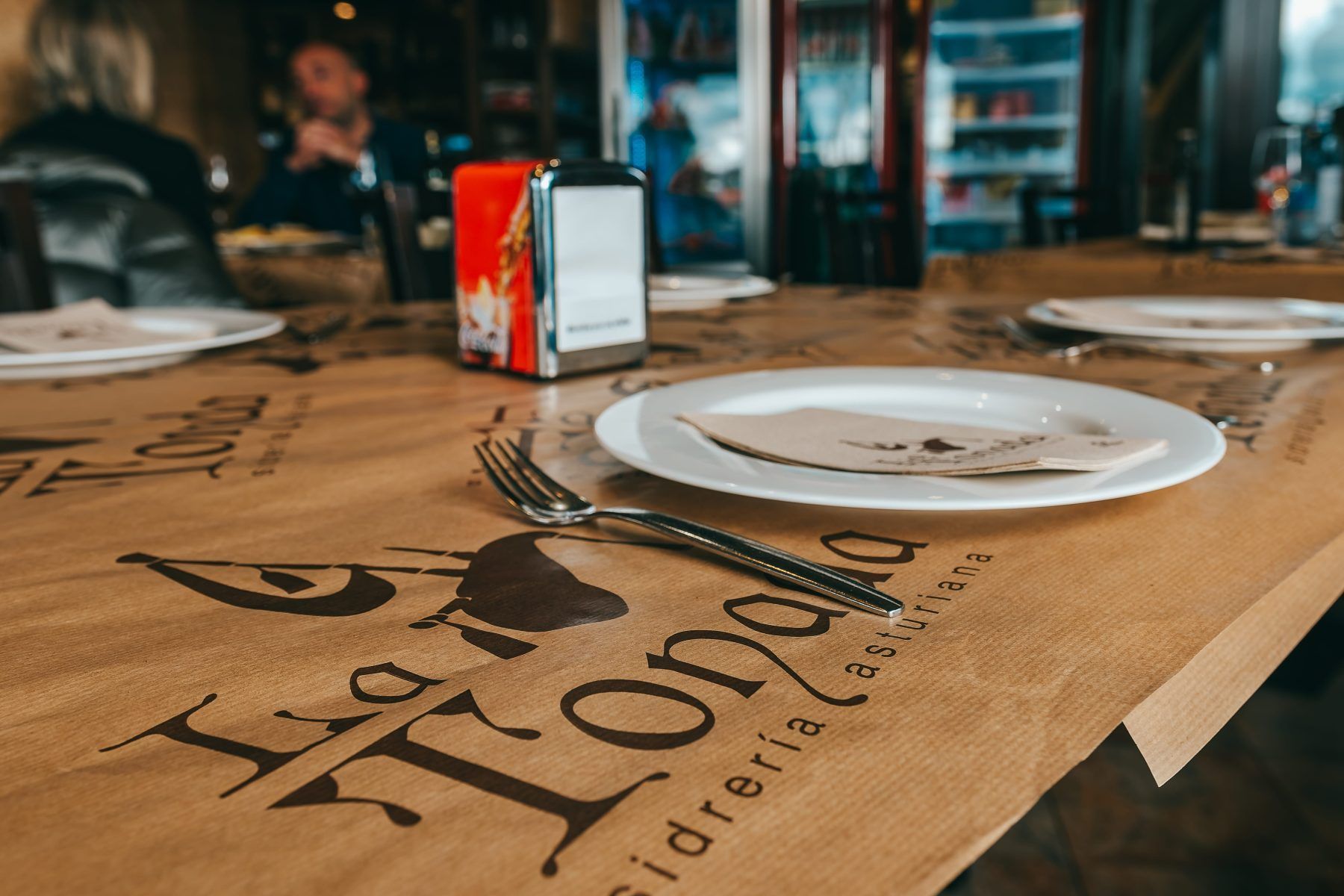 Imagen que muestra un mantel del restaurante.